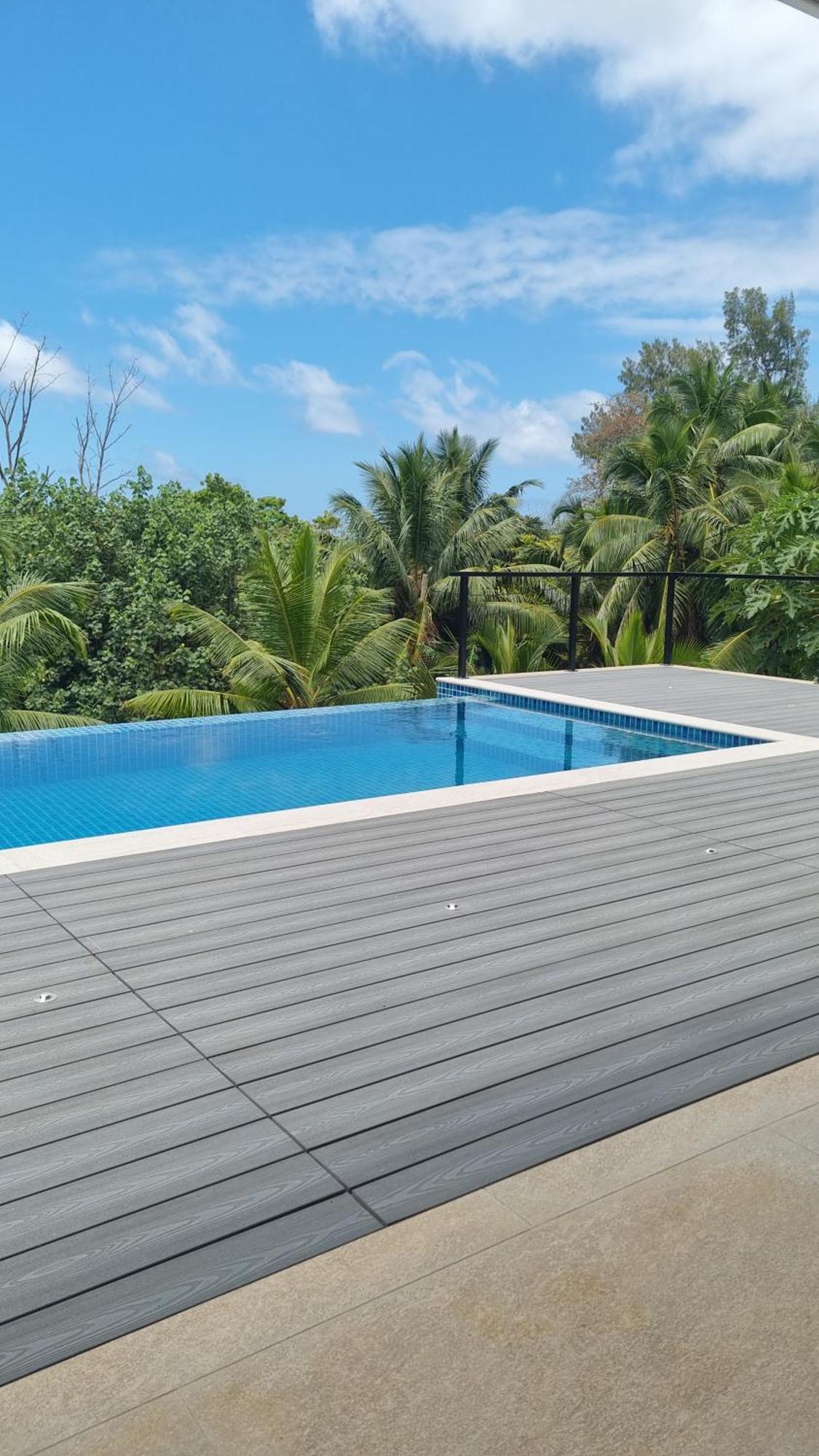 Tranquility Villas Baie Sainte Anne エクステリア 写真
