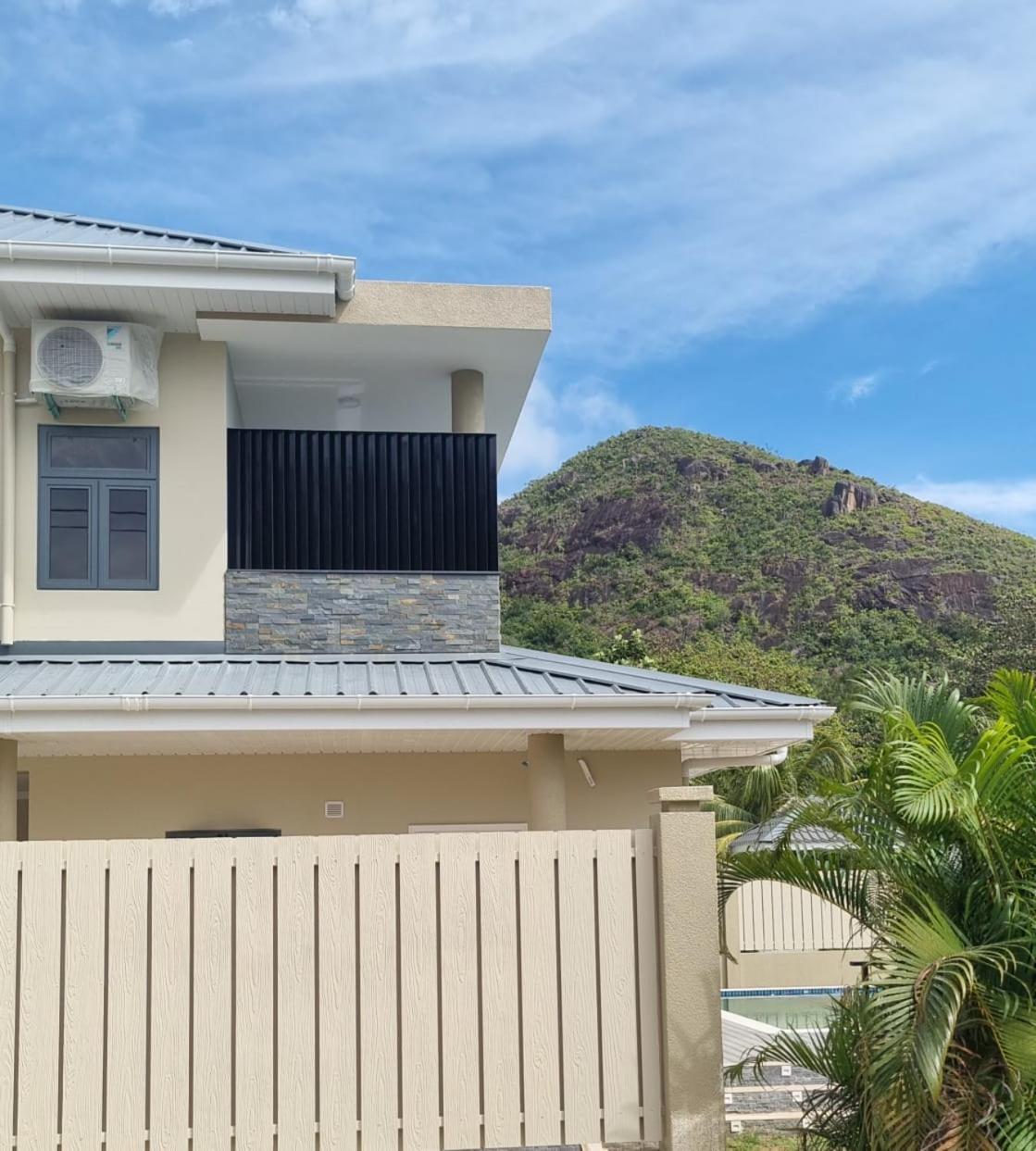 Tranquility Villas Baie Sainte Anne エクステリア 写真
