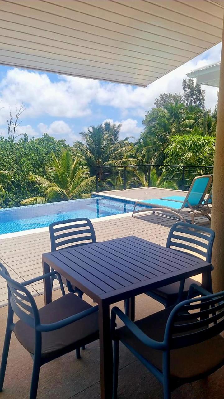 Tranquility Villas Baie Sainte Anne エクステリア 写真